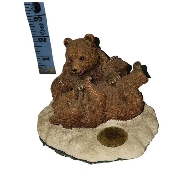 Vintage 1992 "Endangered Friends" Bears Cubs Decor Ceramic - Picture 1 of 4